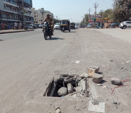 મોરબીના શનાળા રોડ પર ભૂગર્ભનું ઢાકણું તૂટી જતા અકસ્માતનું જોખમ