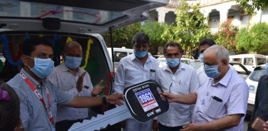 મોરબીમાં બે મોબાઇલ પશુ દવાખાનાનો જીલ્લા પંચાયતના પ્રમુખના હસ્તે શુભારંભ