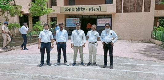 મોરબી ડીસ્ટ્રીક બાર એસોશિએશન દ્વારા બાર કાઉન્સિલ ઓફ ગુજરાતના ઠરાવનો વિરોધ