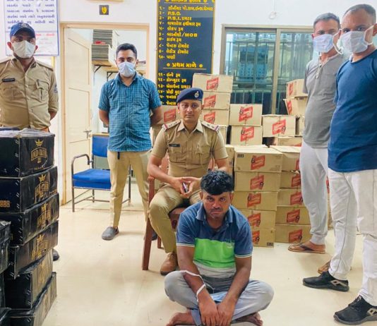 વાંકાનેરમાં તાલુકા પોલીસે વિદેશી દારૂનો જંગી જથ્થો ઝડપ્યો