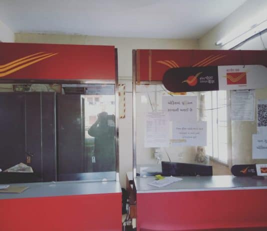 ટંકારા: કનેક્ટિવિટીની સમસ્યાના કારણે પોસ્ટ ઓફિસે ગ્રાહકોને ધરમના ધક્કા