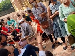 મોરબીની ન્યુ એરા ગ્લોબલ સ્કૂલમાં ફી માફીને લઈને વાલીઓનો જાહેરમાં હોબાળો