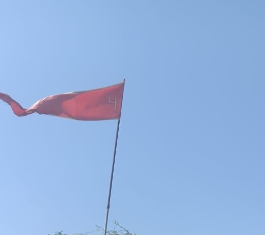 મોરબી તાલુકાના મધુપુર ગામના તળાવના કાંઠે બિરાજમાન પાળવાળા મેલડી માતાજીના મંદિર નું વર્ણન..