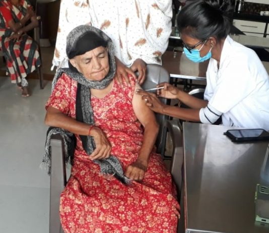 રાજકોટમાં “બા” નુ ધર વૃધ્ધાશ્રમમાં કોરોનાની રસી માટેના કેમ્પનુ આયોજન કરી વેકશીન આપવામા આવ્યુ