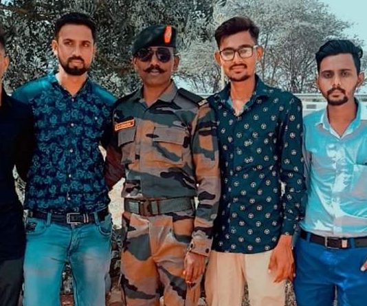 મોરબી : ટ્રેનિંગ પૂર્ણ કરીને પ્રથમ વખત વતન આવેલા આર્મીમેનનું સન્માન જુઓ VIDEO