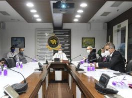 વાવાઝોડાની નુક્શાનીનું નિરીક્ષણ કર્યા બાદ 1000 કરોડનું રાહત પેકેજ જાહેર કરતાં વડાપ્રધાન મોદી