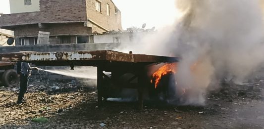 મોરબી રેલવે સ્ટેશન નજીક કન્ટેનર યાર્ડમાં ટ્રકના ટાયરમાં અચાનક આગ લાગી