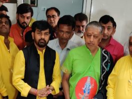 અમદાવાદથી રણુજાધામ ખાતે રામદેવપીરના સમાધિ સ્થળે ચાદર વિધિ યોજાઈ