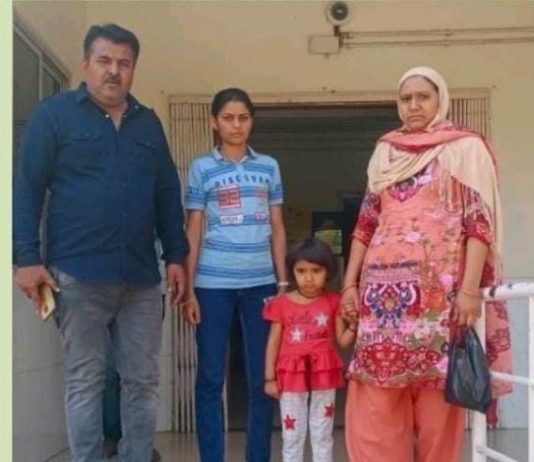 વાંકાનેરમાં ત્રણ વર્ષની બાળકીનું પરિવાર સાથે સુખદ મિલાપ