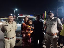 મોરબીમાં ભૂલા પડી ગયેલ 2 વર્ષ ના બાળકને 100 નંબર પોલીસની ટીમે પરિવાર સાથે મેળાપ કરાવ્યો