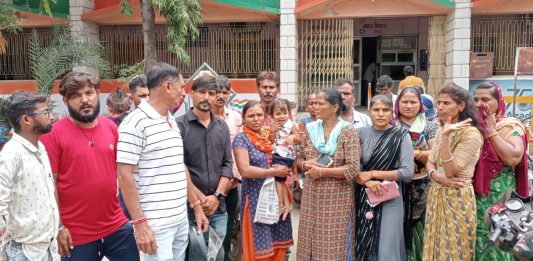 મોરબી ભૂગર્ભ ગટર પ્રશ્ને રહેવાસીઓની પાલિકામાં રજૂઆત