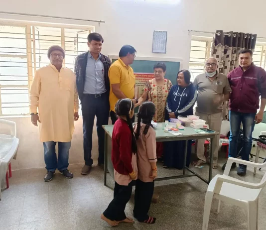 મોરબીમાં આયોજિત ૨ નિશુલ્ક નિદાન સારવાર કેમ્પનો લાભ લેતા ૩૨૦ વિદ્યાર્થીઓ