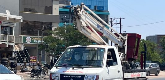 મોરબી નગરપાલિકાની ગાડીમાં નંબર પ્લેટ જ નહિ !!