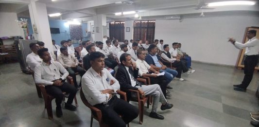 મોરબી બાર એસોસિએશન દ્વારા મૃતકોને શ્રદ્ધાંજલિ અર્પણ કરાઈ