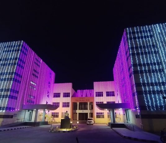 પ્રજાસત્તાક પર્વની ઉજવણી અન્વયે મોરબી જિલ્લાની સરકારી કચેરીઓ અને ભવનો જળહળી ઊઠ્યા